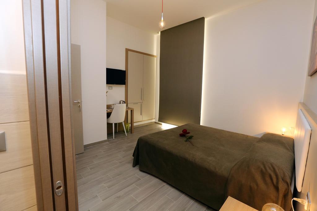 Hotel Casa Martinez Roma Exterior foto
